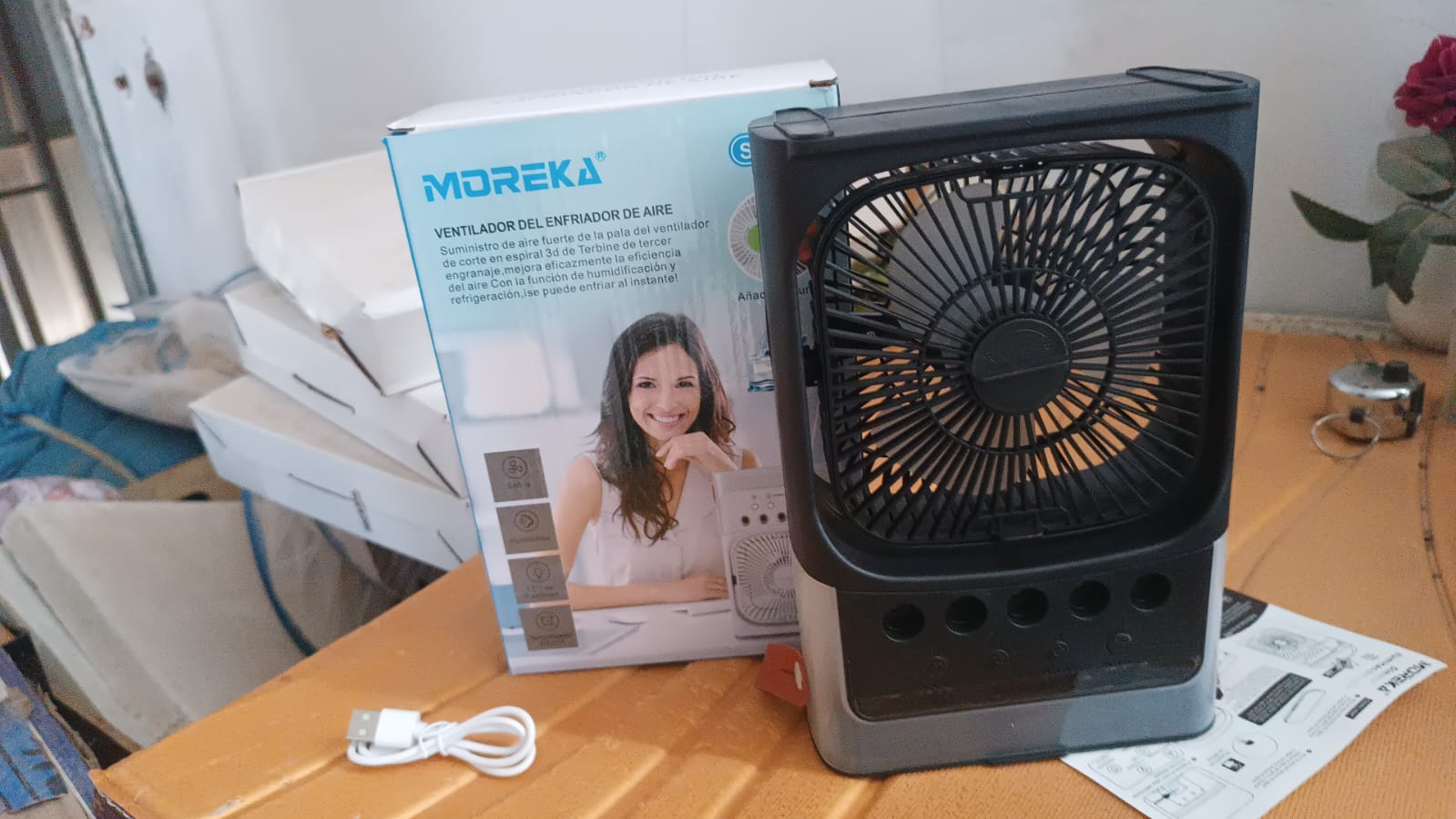 dd16a0a8-9549-47c1-983f-df6625a30685_a3cb66f7-de9c-4d64-a757-898264cb5444.jpg dd16a0a8 9549 47c1 983f df6625a30685 a3cb66f7 de9c 4d64 a757 898264cb5444 - Portable USB Powered Mini Cooling Fan – 3 Smart Functions in One Compact Summer Gadget! - DsonMart - 1