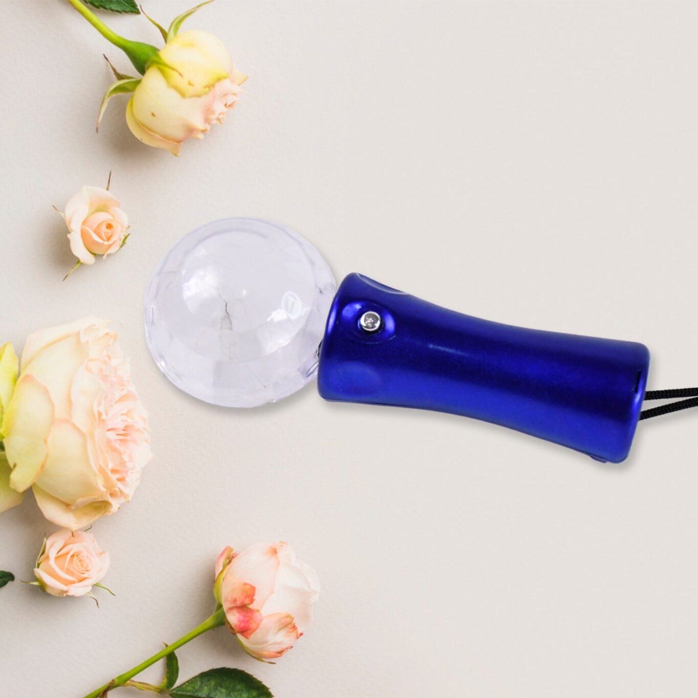 02_b71c037b-f863-4f69-ab9b-53e09f4b7102.jpg 02 b71c037b f863 4f69 ab9b 53e09f4b7102 scaled - Mini Light Up Torch LED – Compact and Powerful LED Torch - DsonMart - 1